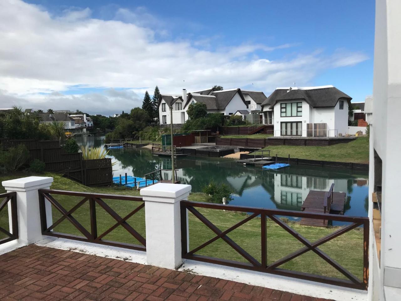 فيلا Thatch House On The Canals سان فرانسيس باي المظهر الخارجي الصورة